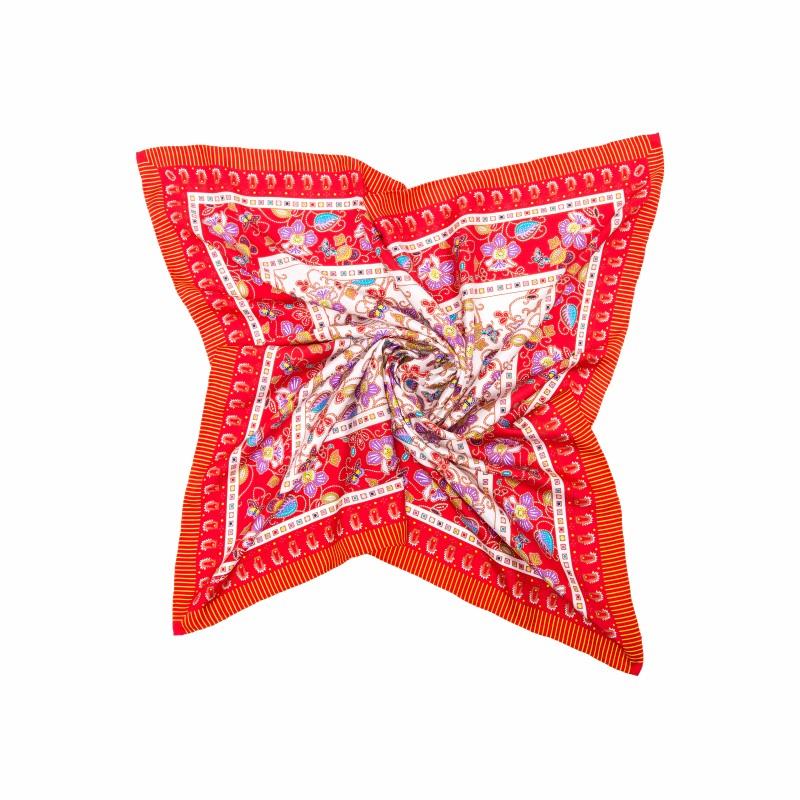 printed silk scarf ID9A8997.jpg